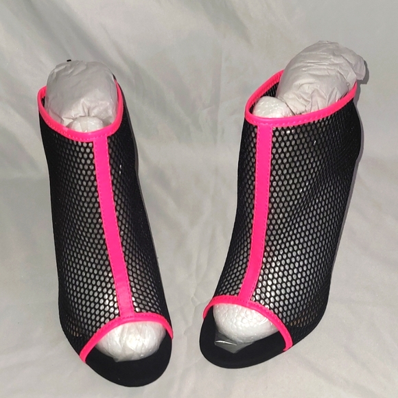 Women's Mesh Heels - Picture 1 of 4